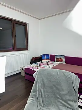 MiaKiittyy online show from 11-30-25, 01:39