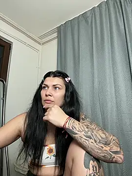 MiaKiittyy online show from 02-23-26, 10:54