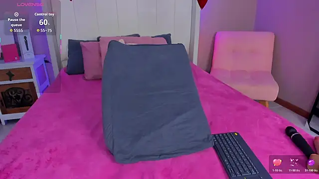 sarahyessica online show from 04-16-26, 09:39