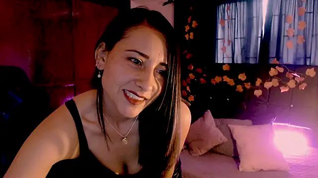 Snapshot of Sofia-mel chatting on 10-01-25, 08:35 Sofia-mel online show from 10-01-25, 08:35