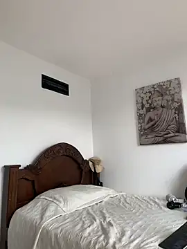 DeimonOficial online show from 11-08-25, 06:44