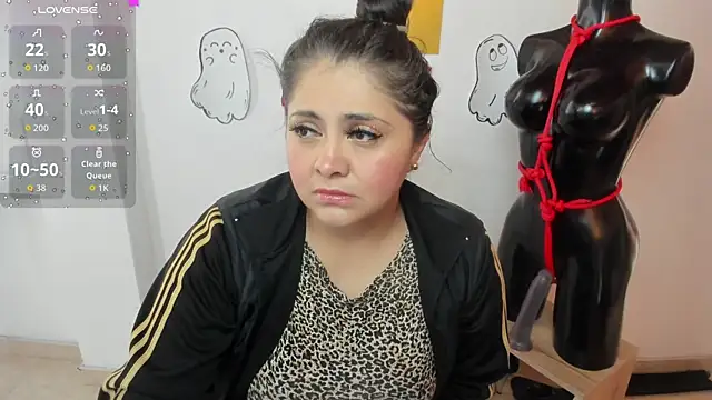 TifanyAmazinng online show from 10-07-25, 01:12