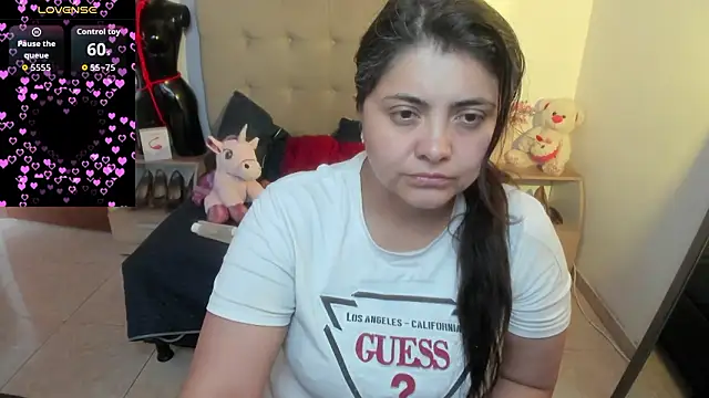 TifanyAmazinng online show from 01-15-26, 01:03