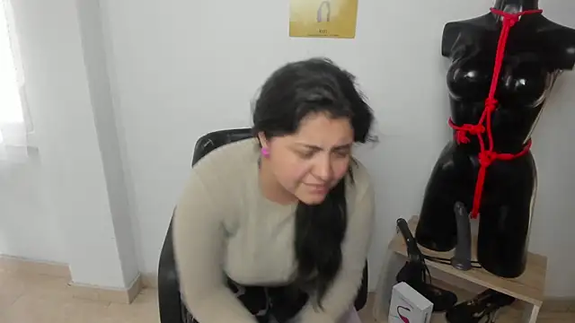 TifanyAmazinng online show from 09-20-25, 12:43