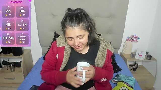 TifanyAmazinng online show from 09-22-25, 12:22