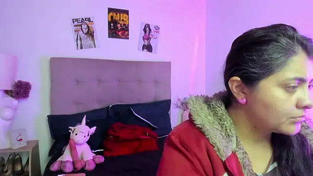 TifanyAmazinng online show from 02-06-26, 12:45