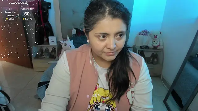 TifanyAmazinng online show from 12-17-25, 12:21