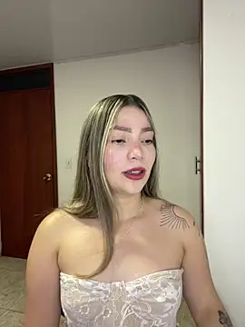 Chantel sam online show from 11-15-25, 05:22