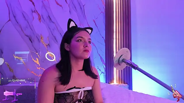alicecute77 online show from 10-20-25, 02:24