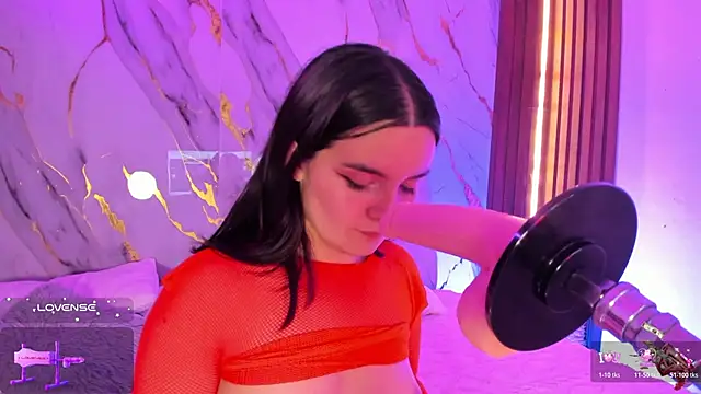 alicecute77 online show from 10-27-25, 02:34