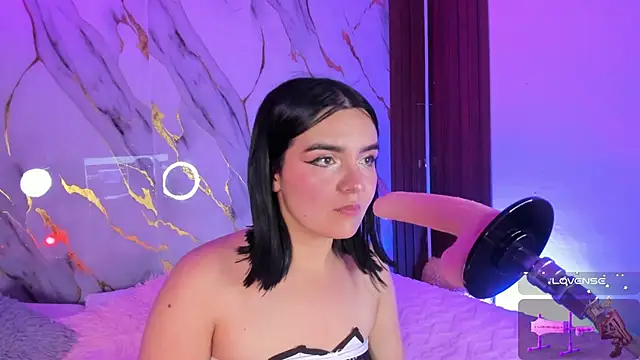 alicecute77 online show from 12-21-25, 02:24