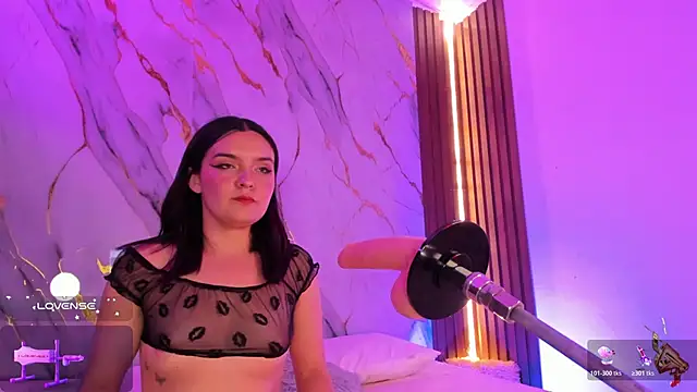 alicecute77 online show from 10-29-25, 02:43