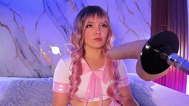 Snapshot of alicecute77 chatting on 06-16-26, 02:11 alicecute77 online show from 06-16-26, 02:11