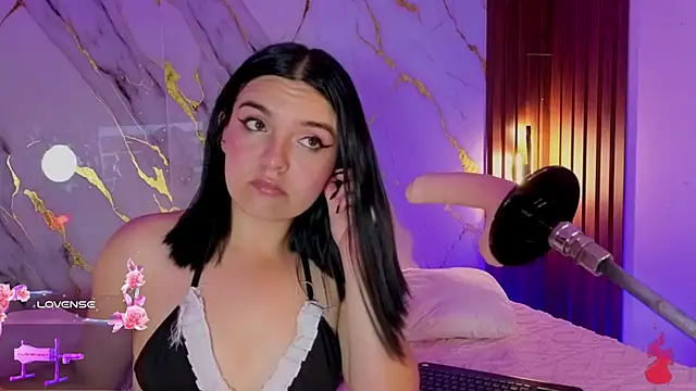 alicecute77 online show from 02-16-26, 01:48