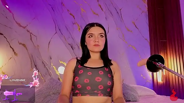 alicecute77 online show from 02-14-26, 12:44