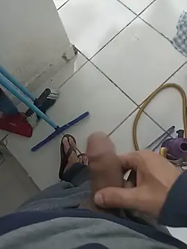 comobucetinhas online show from 06-19-26, 08:03