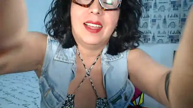 Snapshot of SweetCatheryne chatting on 07-05-26, 12:04 SweetCatheryne online show from 07-05-26, 12:04