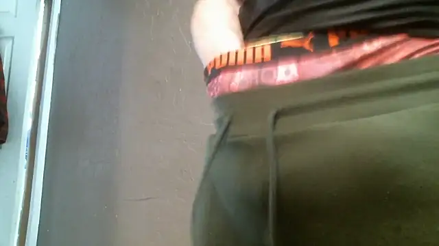 Snapshot of LostInEjaculation chatting on 02-17-26, 04:37 LostInEjaculation online show from 02-17-26, 04:37