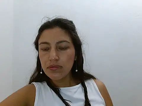 SarahFriendly online show from 06-20-26, 04:34