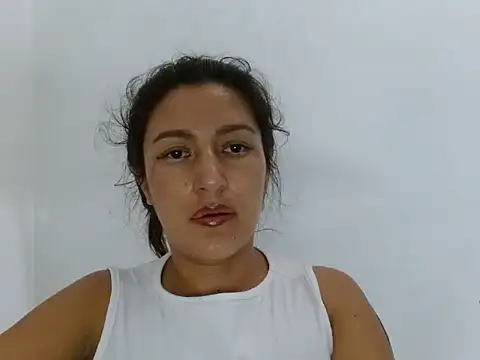 SarahFriendly online show from 06-16-26, 09:37