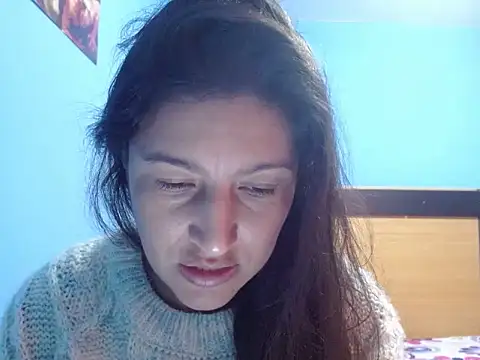Snapshot of SarahFriendly chatting on 04-24-26, 02:41 SarahFriendly online show from 04-24-26, 02:41