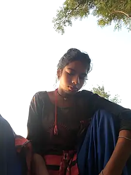 Snapshot of Gulika_Doshi chatting on 10-14-25, 01:28 Gulika Doshi online show from 10-14-25, 01:28
