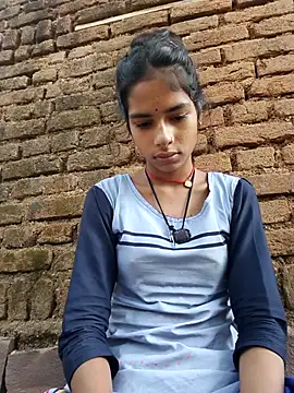 Snapshot of Gulika_Doshi chatting on 10-15-25, 01:59 Gulika Doshi online show from 10-15-25, 01:59