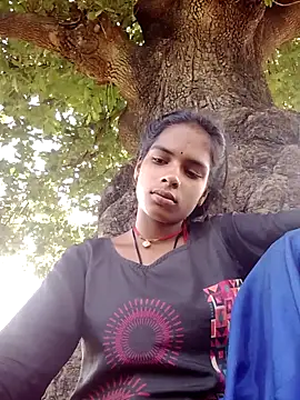 Snapshot of Gulika_Doshi chatting on 09-25-25, 03:45 Gulika Doshi online show from 09-25-25, 03:45