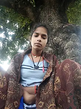 Snapshot of Gulika_Doshi chatting on 10-11-25, 01:06 Gulika Doshi online show from 10-11-25, 01:06