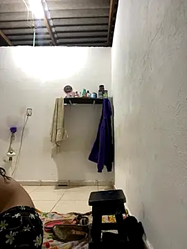 Snapshot of HadeSmit chatting on 09-23-25, 05:03 HadeSmit online show from 09-23-25, 05:03