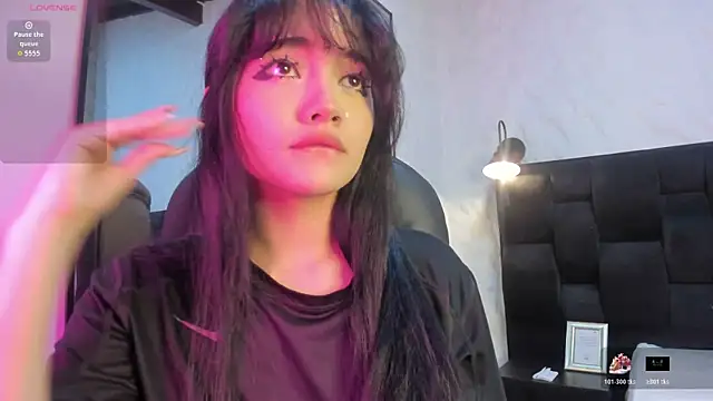 Snapshot of Darky_Doll chatting on 12-15-25, 08:58 Darky Doll online show from 12-15-25, 08:58