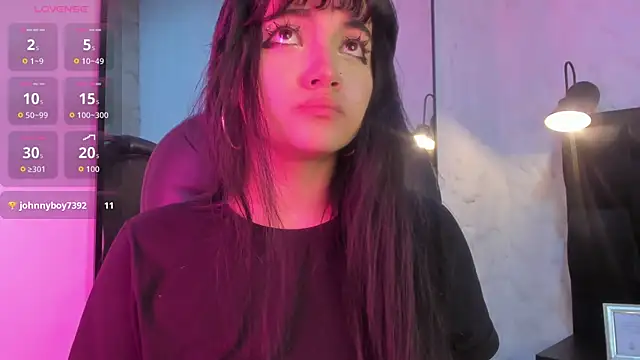 Snapshot of Darky_Doll chatting on 11-22-25, 08:40 Darky Doll online show from 11-22-25, 08:40