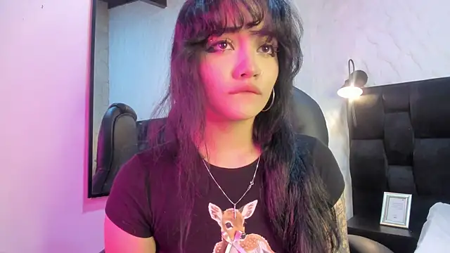 Snapshot of Darky_Doll chatting on 12-18-25, 10:13 Darky Doll online show from 12-18-25, 10:13