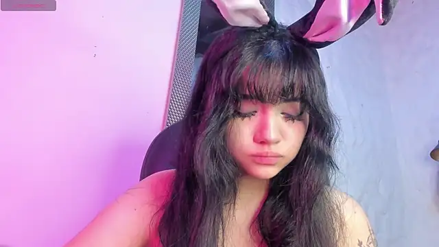 Snapshot of Darky_Doll chatting on 10-06-25, 03:51 Darky Doll online show from 10-06-25, 03:51