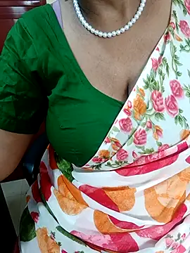 Snapshot of tami_lavanya chatting on 09-21-25, 01:44 tami lavanya online show from 09-21-25, 01:44
