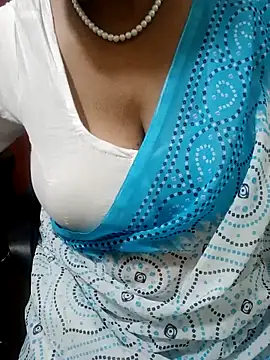 Snapshot of tami_lavanya chatting on 09-08-25, 05:12 tami lavanya online show from 09-08-25, 05:12