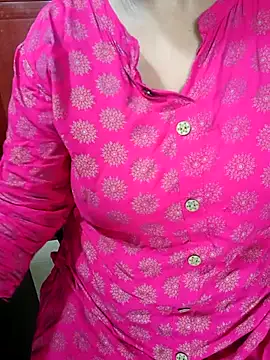 Snapshot of tami_lavanya chatting on 09-30-25, 04:29 tami lavanya online show from 09-30-25, 04:29