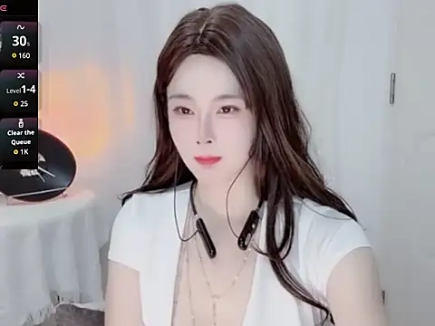 Snapshot of yiyi-zh chatting on 07-18-26, 03:15 yiyi-zh online show from 07-18-26, 03:15