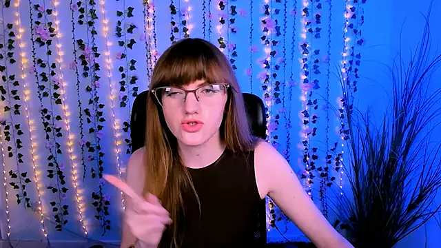 ava mystic  online show from 10-13-25, 09:05