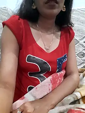 Aarti-kumri online show from 12-22-25, 07:25