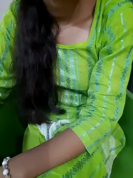 Snapshot of Aarti-kumri chatting on 09-23-25, 05:58 Aarti-kumri online show from 09-23-25, 05:58