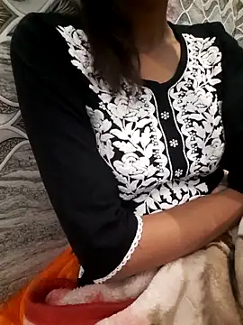 Aarti-kumri online show from 11-10-25, 04:12