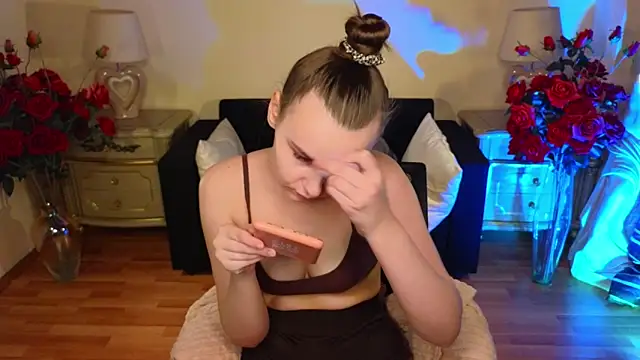 Kelly Cartier online show from 12-04-25, 12:15