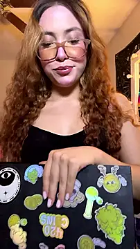 Snapshot of ZeziGamingg chatting on 07-21-26, 02:25 ZeziGamingg online show from 07-21-26, 02:25