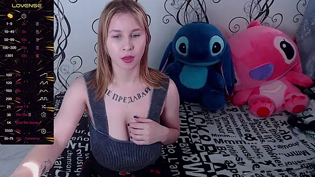 RoyAngela online show from 10-04-25, 10:39