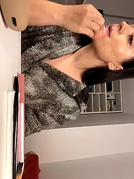 Lexi Storm online show from 11-20-25, 05:41