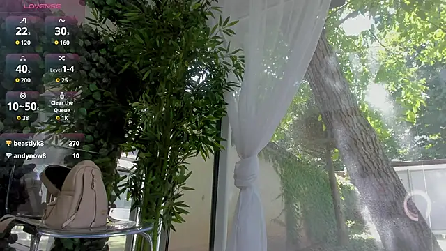 Snapshot of Lexi_Storm chatting on 06-27-26, 12:22 Lexi Storm online show from 06-27-26, 12:22