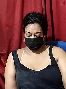 Snapshot of surekha-30 chatting on 06-17-26, 05:56 surekha-30 online show from 06-17-26, 05:56
