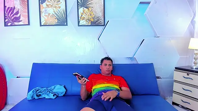 The boys at online show from 09-22-25, 06:14