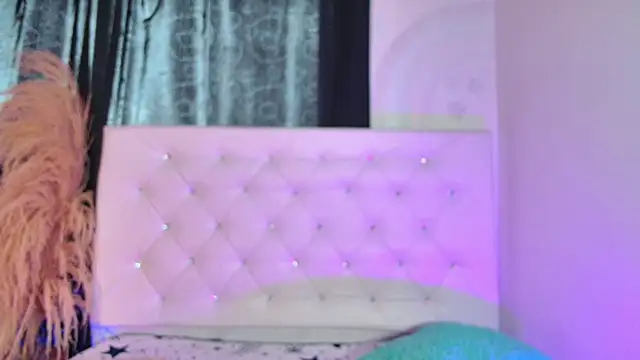 tatixxxvega online show from 05-04-26, 05:49